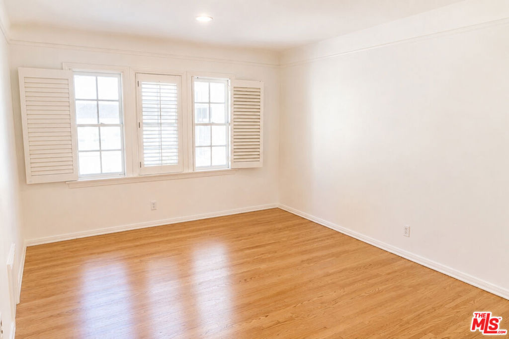 9935 Durant Drive - Photo 14