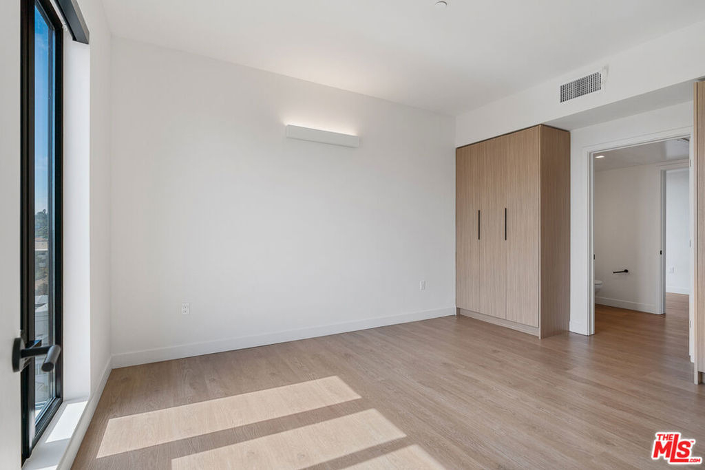 10700 Tabor Street - Photo 4