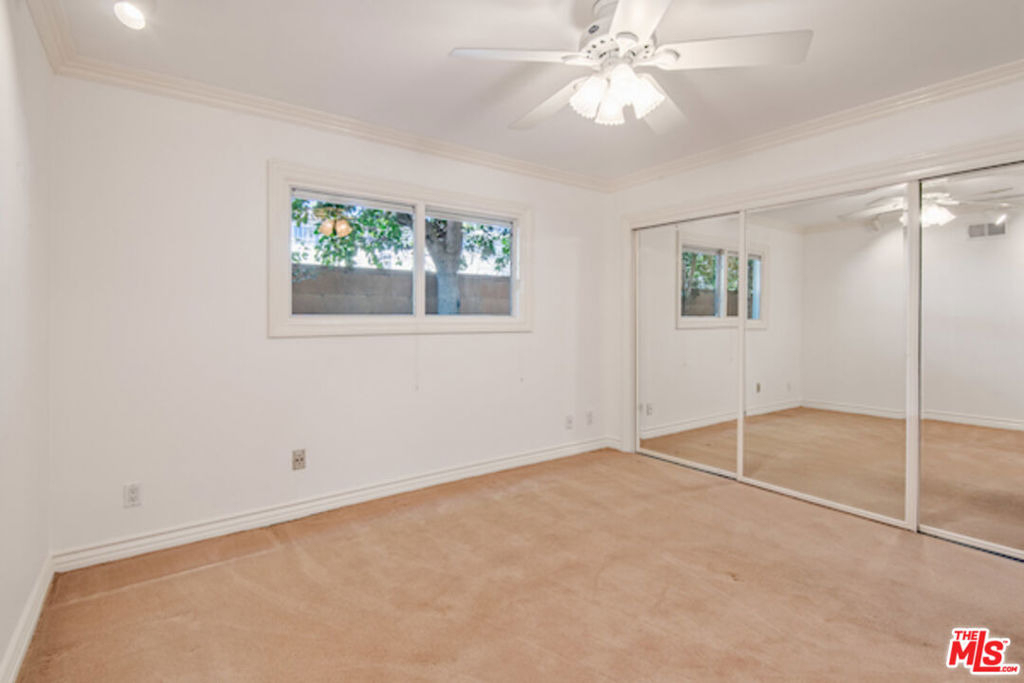 5496 Katherine Avenue - Photo 25