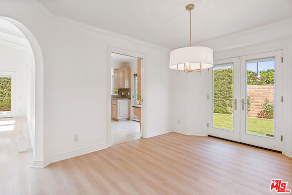5496 Katherine Avenue - Photo 11