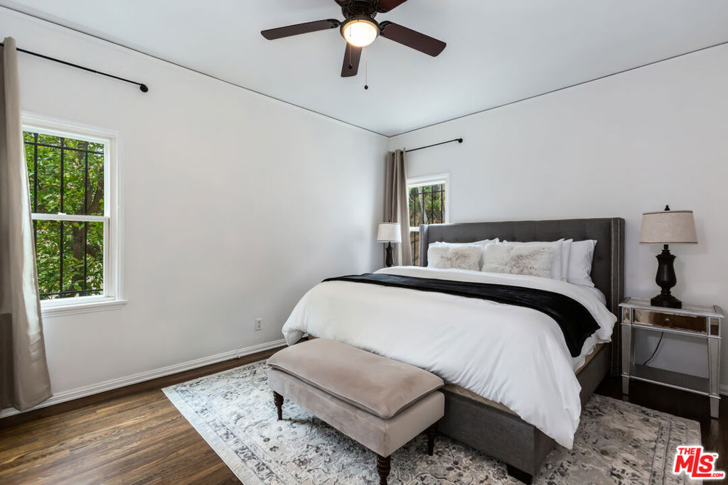 8022 Hollywood Boulevard - Photo 11