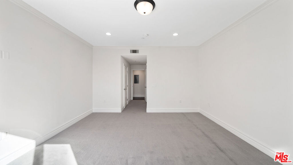 1050 Holt Avenue - Photo 8