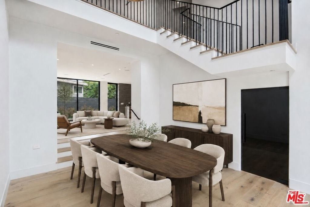 1030 Centinela Avenue - Photo 7