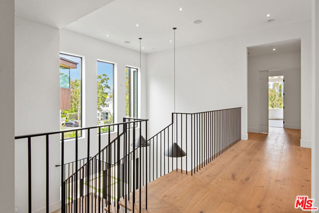 1030 Centinela Avenue - Photo 14