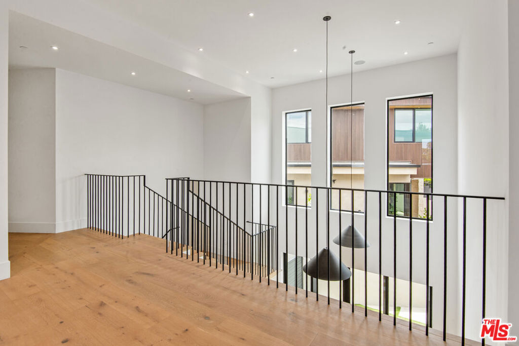 1030 Centinela Avenue - Photo 13