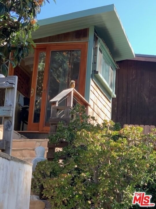 19770 Grand View Drive - Photo 14