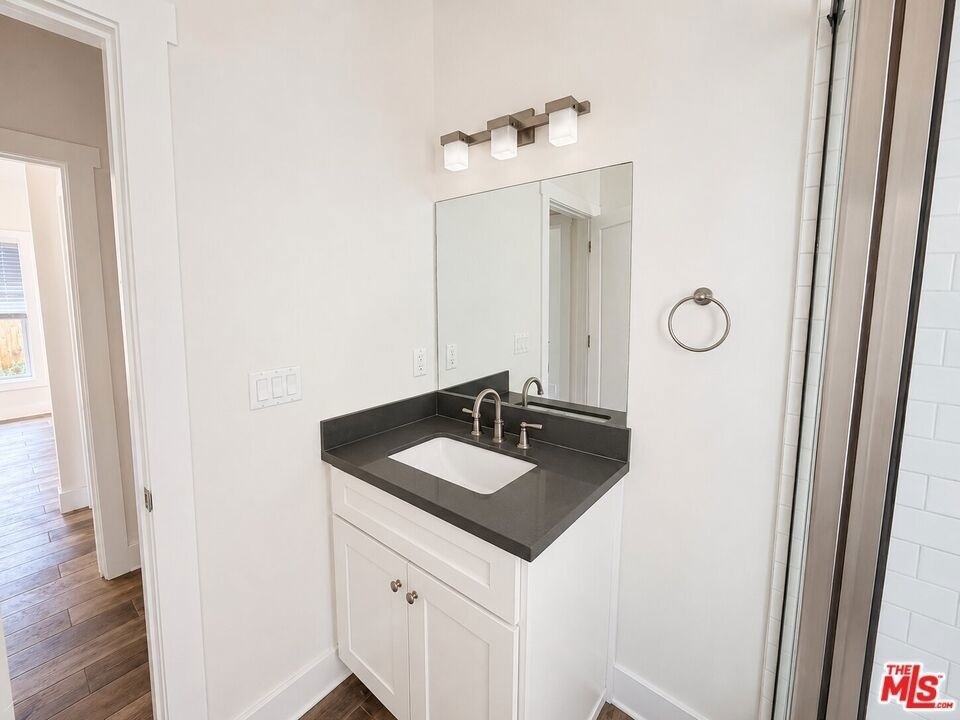 1449 W 28th Street - Photo 7