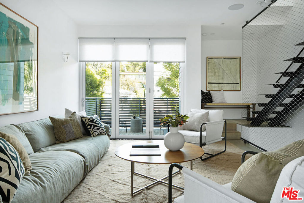 927 Hyperion Avenue - Photo 0