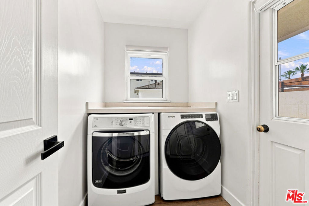 6328 Camellia Avenue - Photo 10