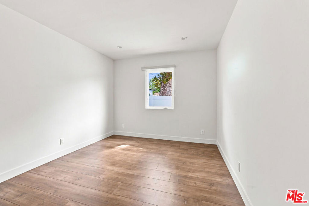 6328 Camellia Avenue - Photo 17