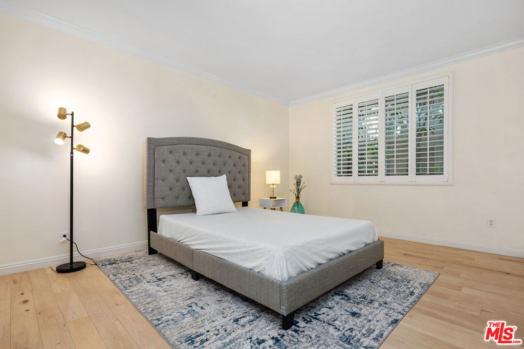 1375 Kelton Avenue - Photo 36