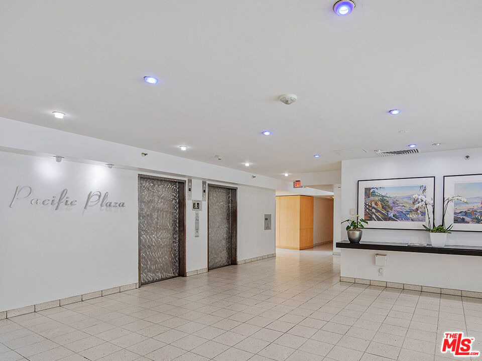 1431 Ocean Avenue - Photo 16