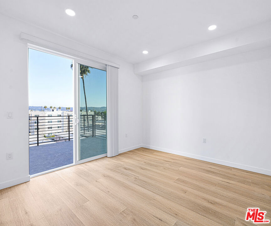14811 Erwin Street - Photo 12