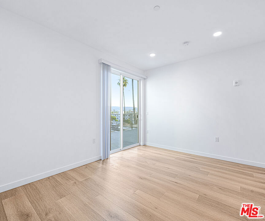 14811 Erwin Street - Photo 22