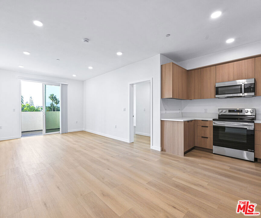 14811 Erwin Street - Photo 25