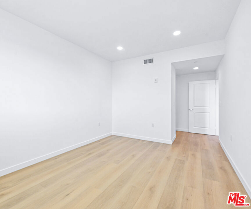 14811 Erwin Street - Photo 22