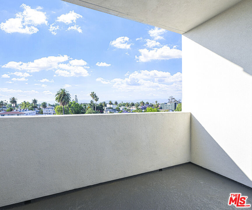 14811 Erwin Street - Photo 11