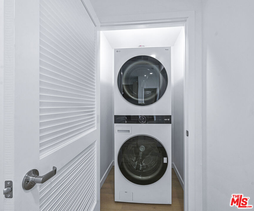 14811 Erwin Street - Photo 26