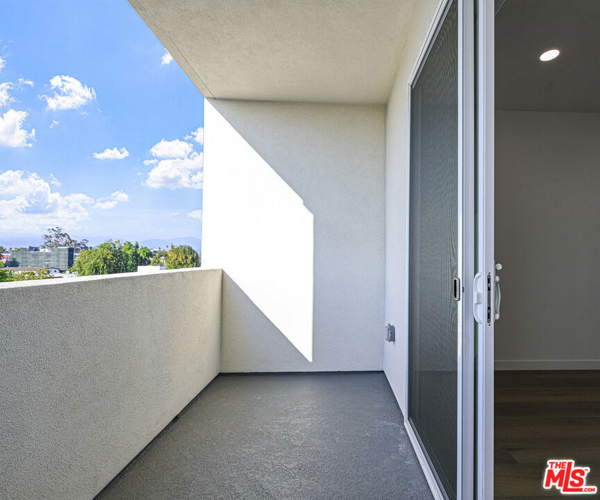 14811 Erwin Street - Photo 12