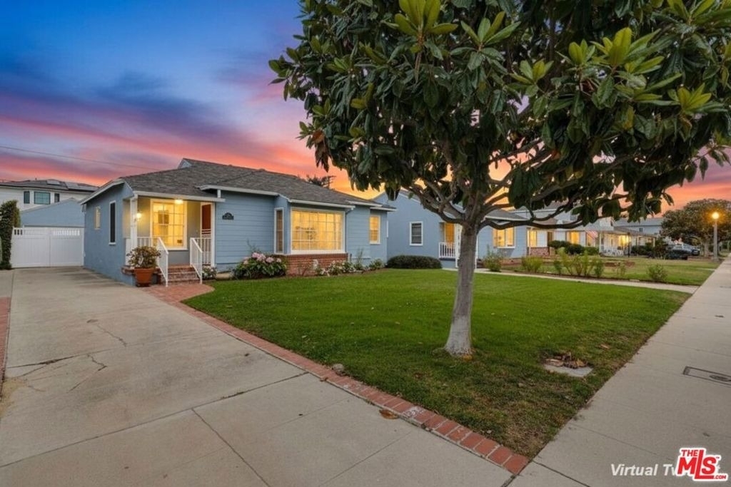 7900 Westlawn Avenue - Photo 1