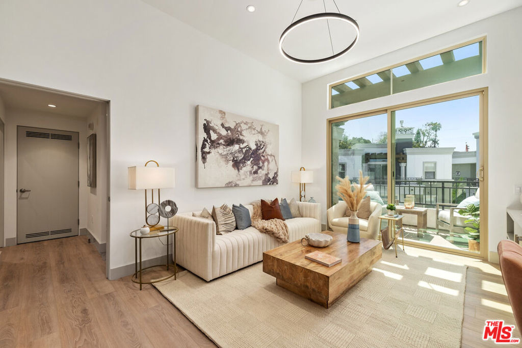 130 S Sepulveda Boulevard - Photo 3