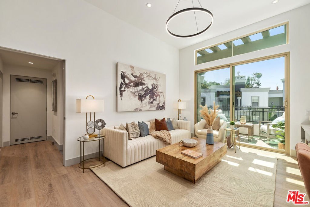 130 S Sepulveda Boulevard - Photo 11