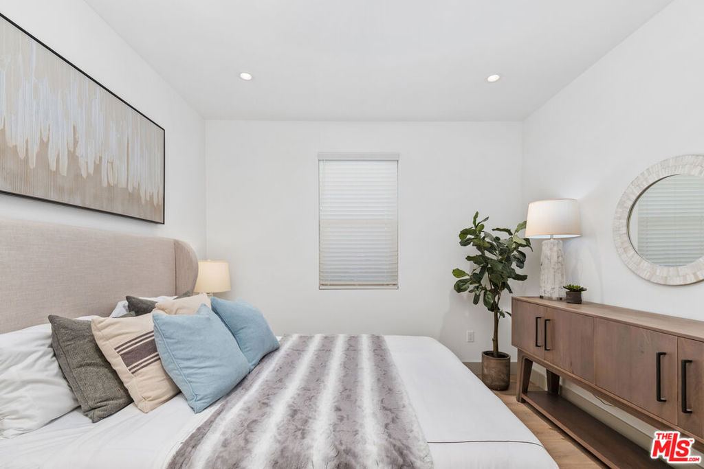130 S Sepulveda Boulevard - Photo 15