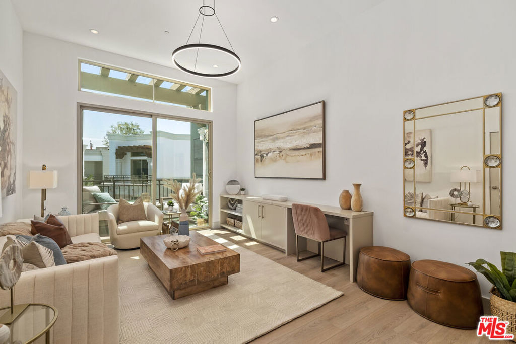 130 S Sepulveda Boulevard - Photo 1