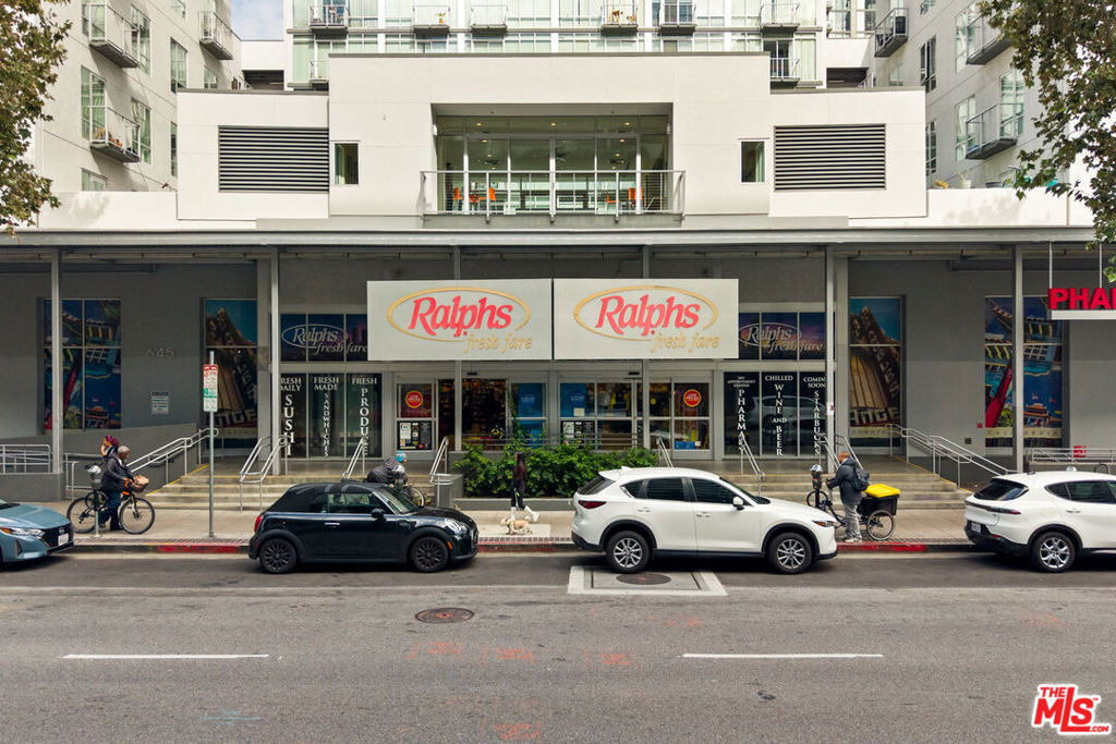 645 W 9th Street - Photo 25