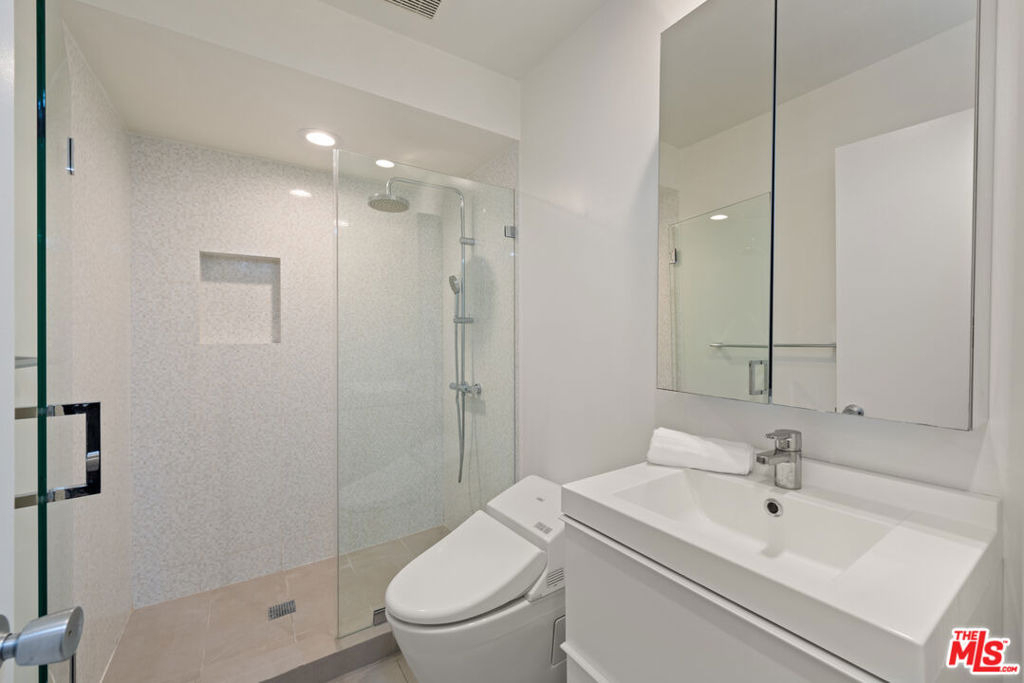 407 S Spalding Drive - Photo 24
