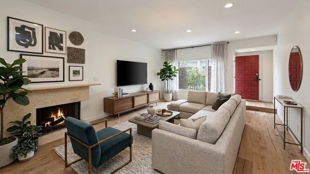 407 S Spalding Drive - Photo 4