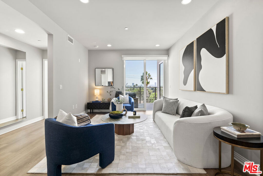 7428 Santa Monica Boulevard - Photo 4