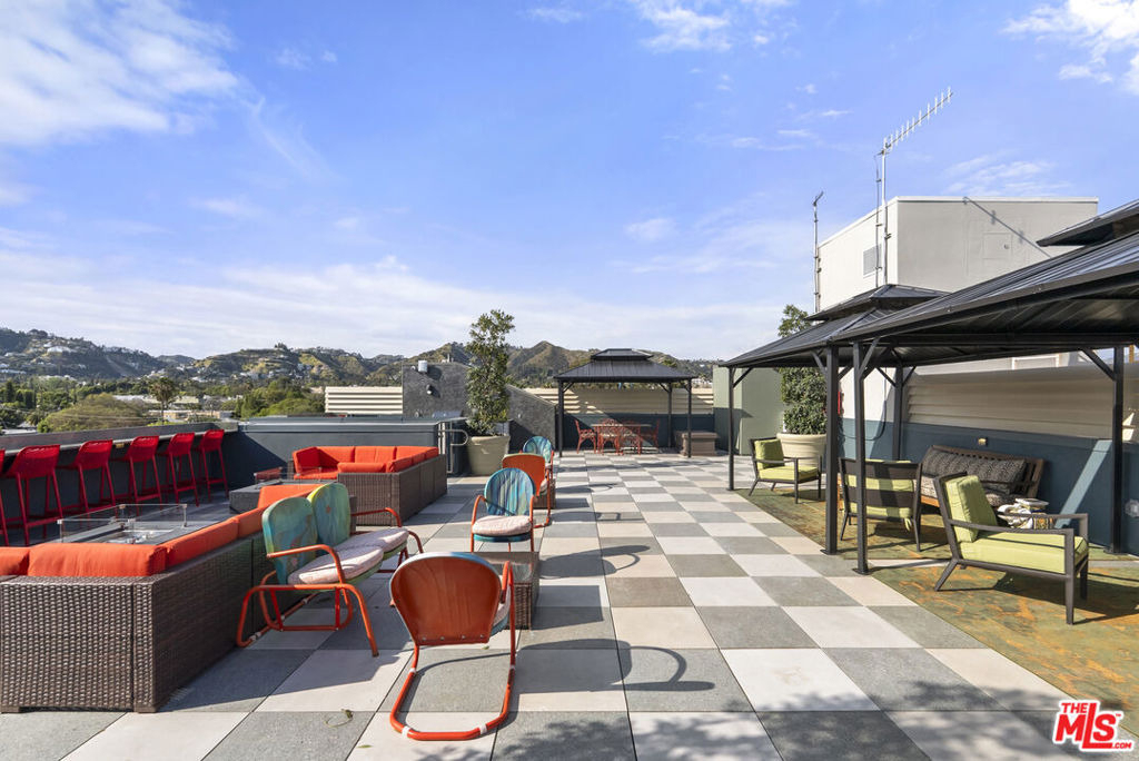 7428 Santa Monica Boulevard - Photo 32