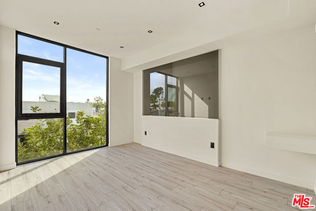 1021 N Ogden Drive - Photo 20