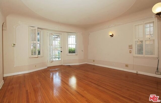 1054 Princeton Street - Photo 12