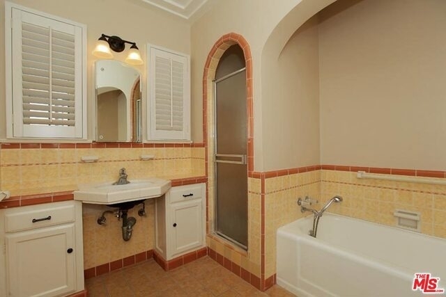 1054 Princeton Street - Photo 18