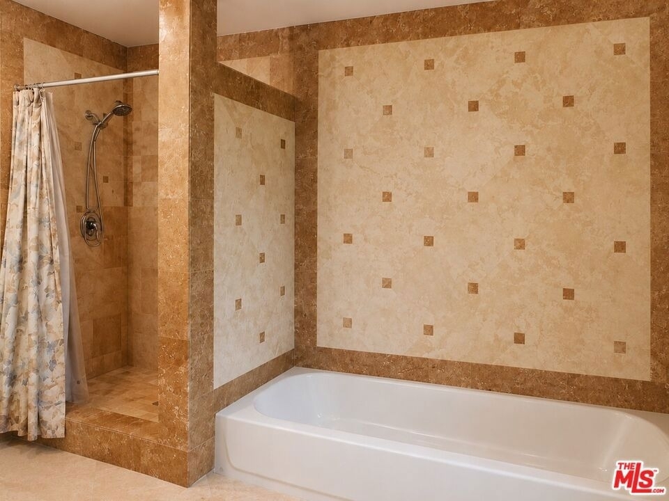 23018 Bigler Street - Photo 15
