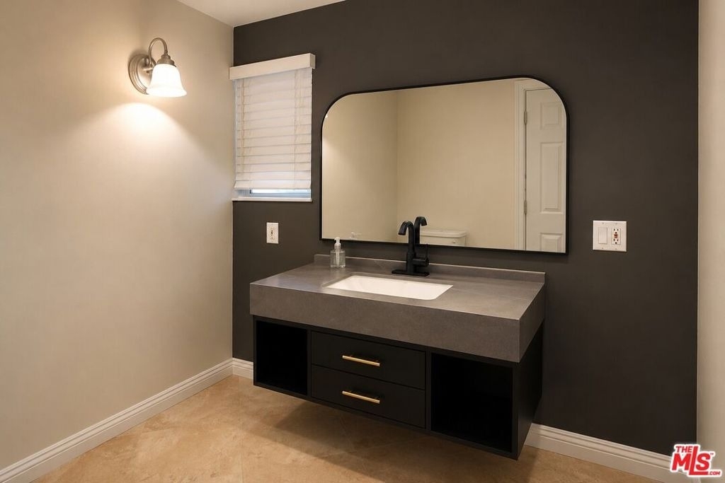 23018 Bigler Street - Photo 7