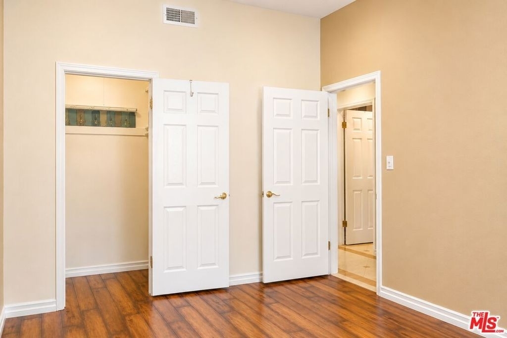 23018 Bigler Street - Photo 12