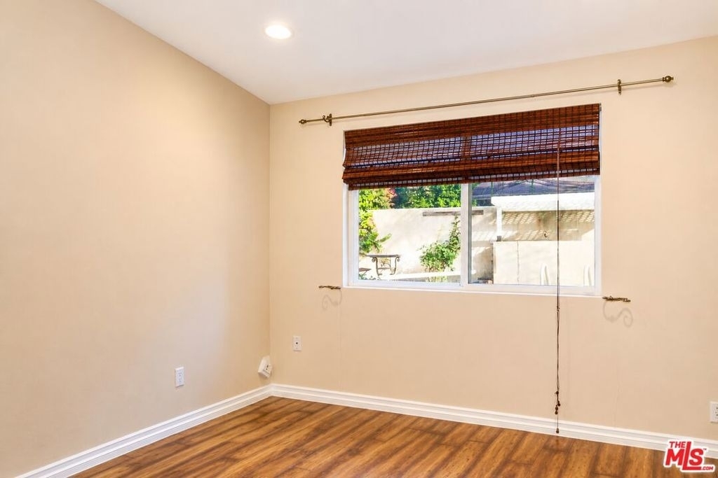 23018 Bigler Street - Photo 13