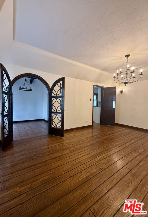 6450 Drexel Avenue - Photo 4