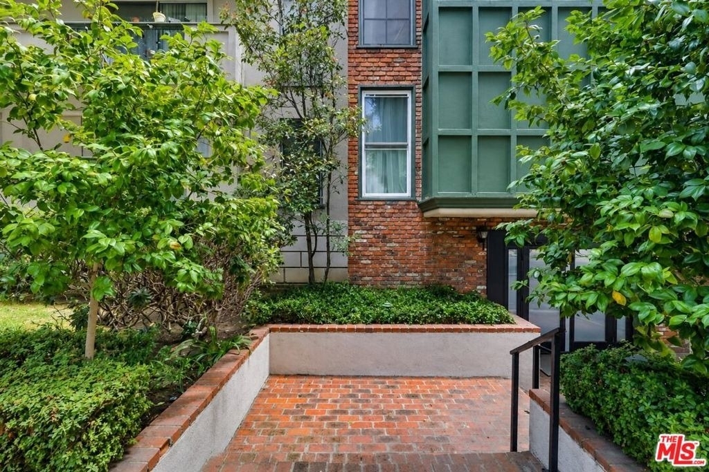 3640 Cardiff Avenue - Photo 1