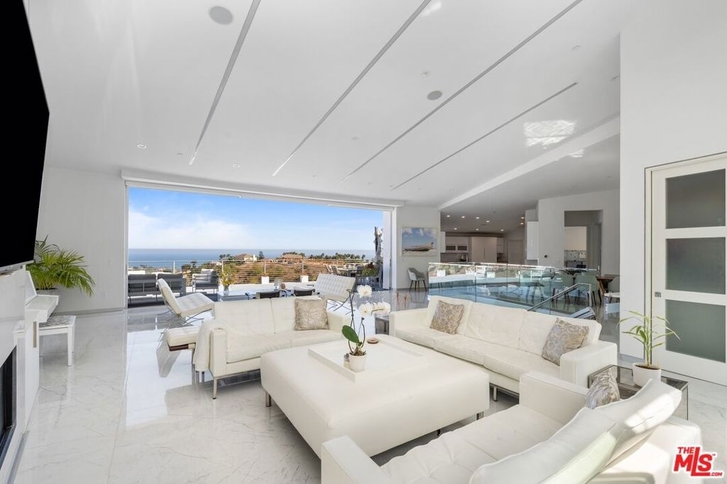 28405 Via Acero Street - Photo 2