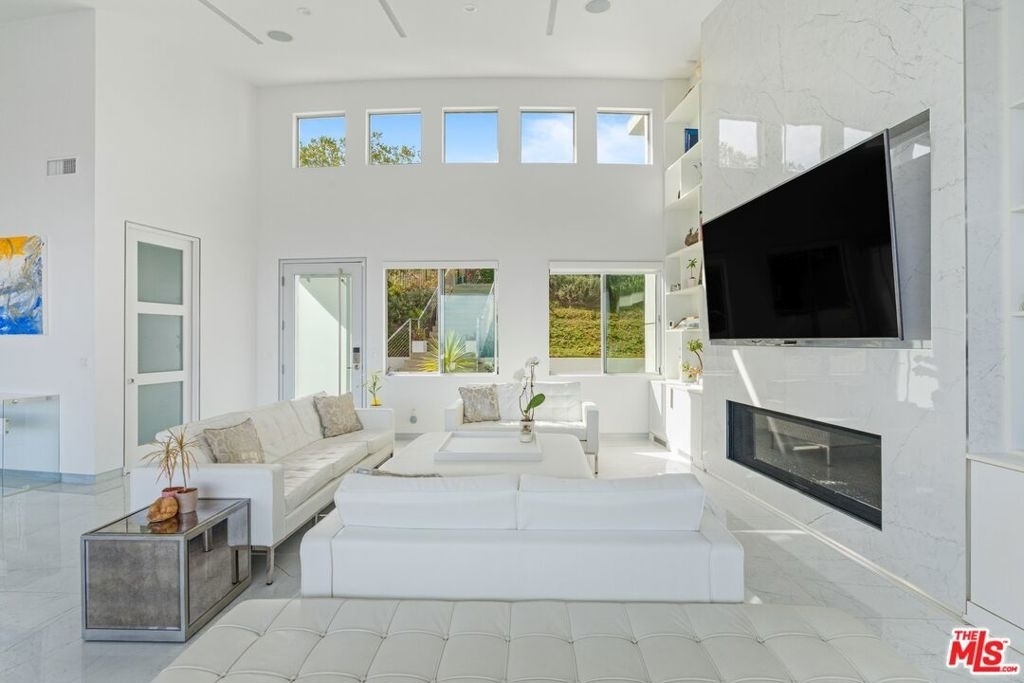 28405 Via Acero Street - Photo 11