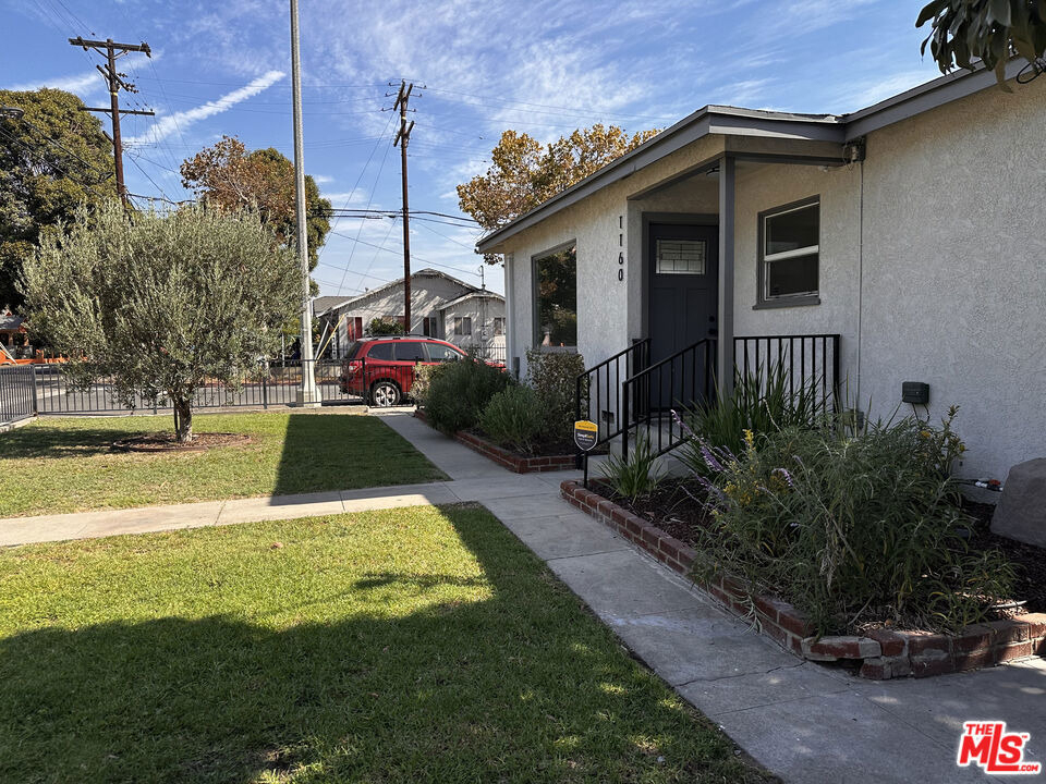 1160 N Fries Avenue - Photo 8