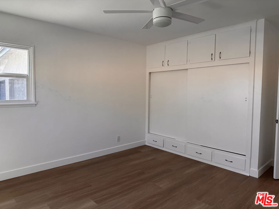 1160 N Fries Avenue - Photo 46