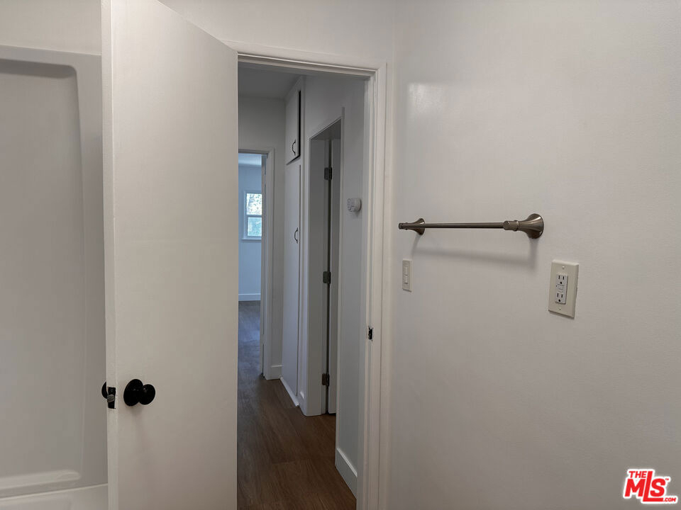 1160 N Fries Avenue - Photo 45