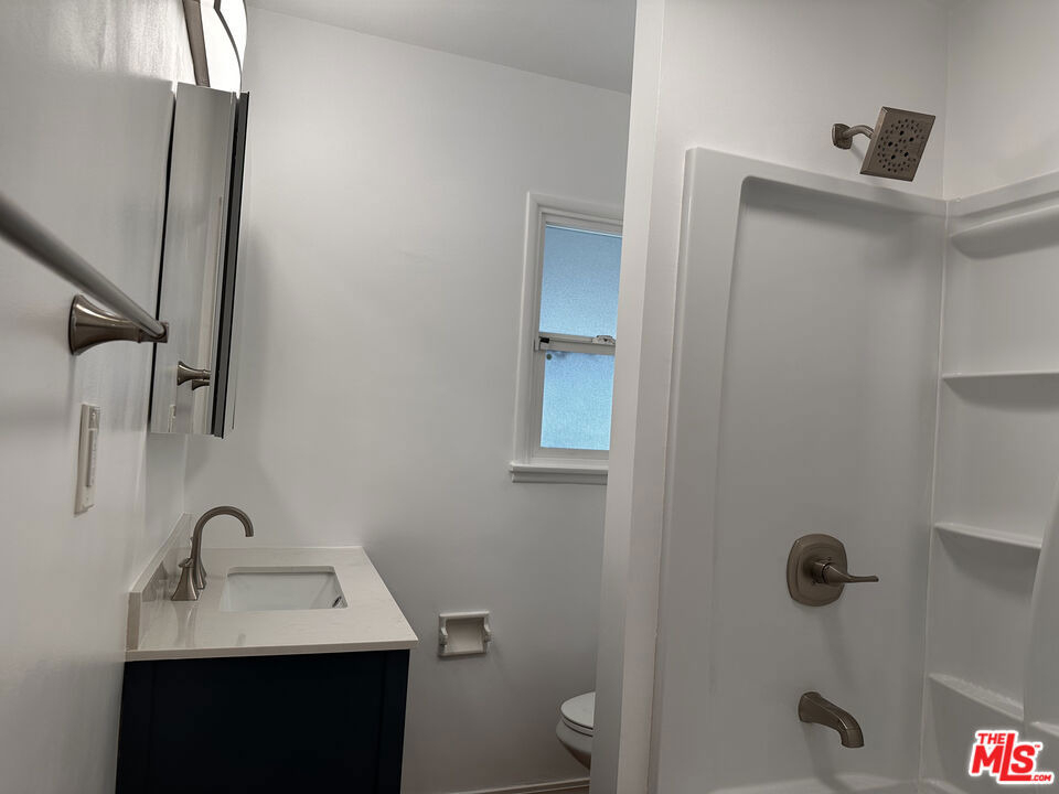 1160 N Fries Avenue - Photo 42