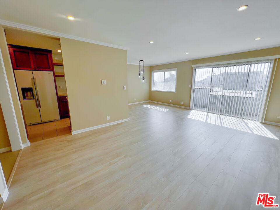 1250 N Kings Road - Photo 1