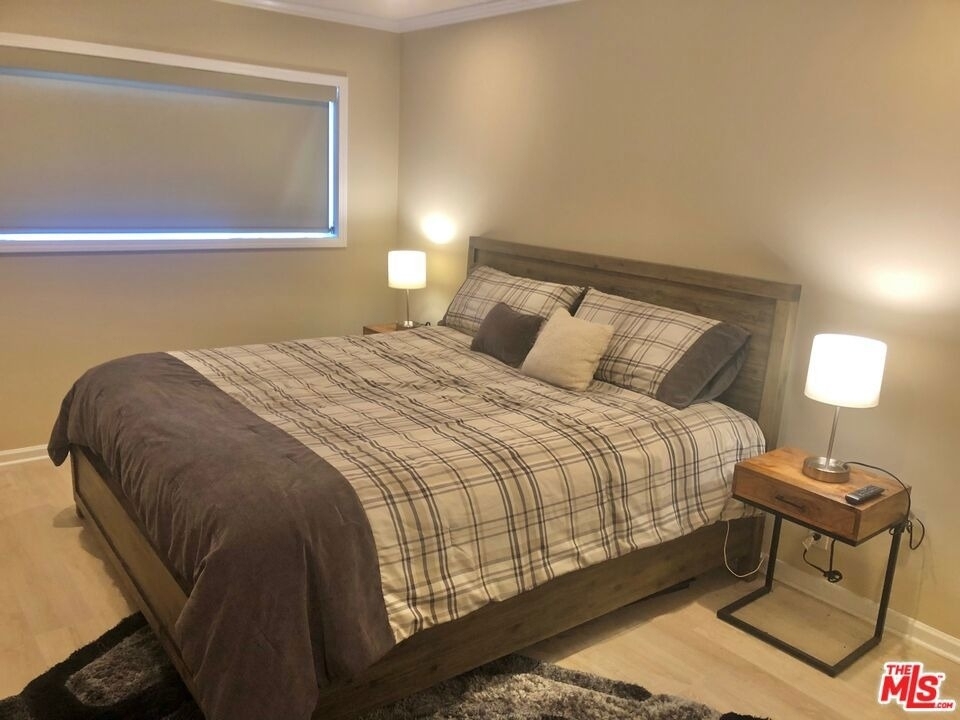 1250 N Kings Road - Photo 10